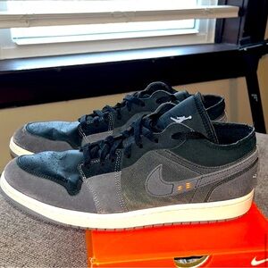 Nike Air Jordan 1 SE Crafted Inside Out